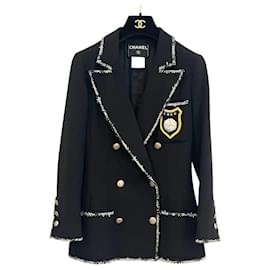 Chaqueta de tweed de lana con emblema Camelia COCO de Chanel