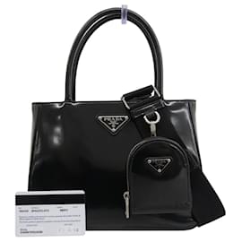 Prada SPAZZOLATO Dreiecks Tasche aus schwarzem Leder