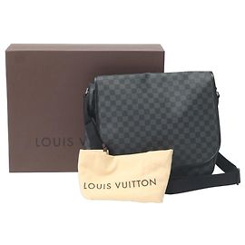 Borsa a Spalla in Pelle Daniel GM Damier Graphite di Louis Vuitton