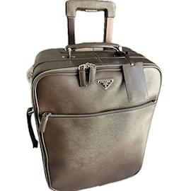 Valigia Trolley Prada in Pelle Saffiano Nera