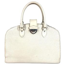 Bolsa de Ombro Louis Vuitton Epi Pont Neuf GM