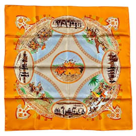 Hermès Carré 90 – "Jinetes Peuls" – Seda twill – Naranja, Beige y Cielo – Nuevo con caja y cinta