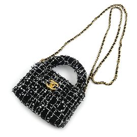 Chanel Mini Schultertasche aus schwarzem Tweed mit Kette