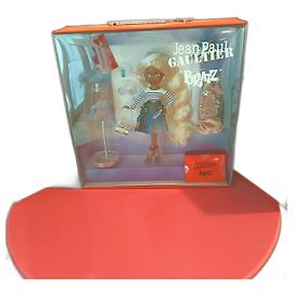 Cofre de colección "Bratz x Jean Paul Gaultier Fashion Doll"