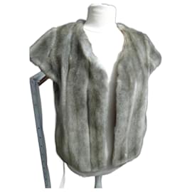 Chaleco Sin Mangas de Piel Sintética Sandro T38 Talla 38 Chic Elegante