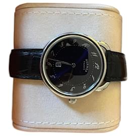 Hermès Arceau 40 mm – Dunkelblattes Zifferblatt & dunkelblauer Alligatorlederarmband – Komplettset