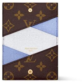 Louis Vuitton Nuovo porta carte Slim LV