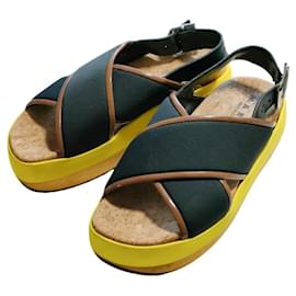 Sandali con zeppa in pelle Marni