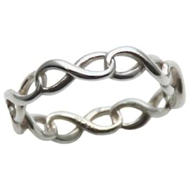 Infinity Band Ring von Tiffany & Co.