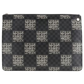 Bolso Clutch Pochette Jules GM de Louis Vuitton