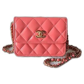 Chanel Wallet on Chain in pelle d'agnello rosa corallo