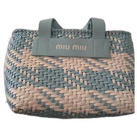 Bolso Tote Miu Miu de piel blanco y azul