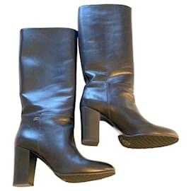 Botas Chanel de piel negra talla 39