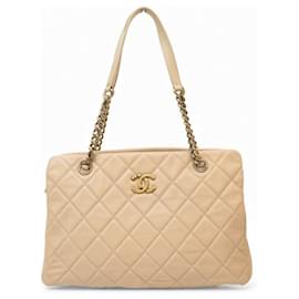 BORSA A MANO CHANEL CROWN TOTE CABAS IN PELLE QUILTÉ BEIGE