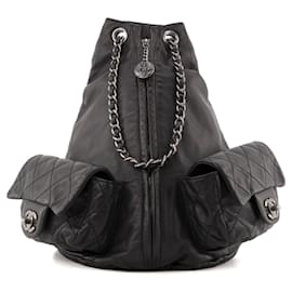 CHANEL - Zaino Multipocket Chanel in pelle nera