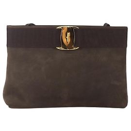 Borsa a Spalla Vala in Pelle Scamosciata Salvatore Ferragamo