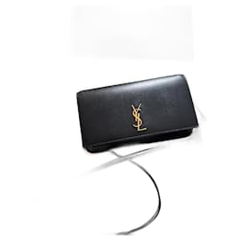 Saint Laurent Cassandre piccola borsa a mano in pelle nera