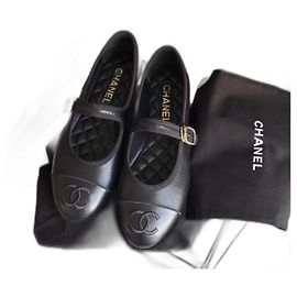 Autre Marque Ballerine Mary Janes Chanel in nero