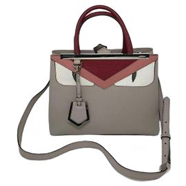 Borsa Fendi Petite 2Jours Monster in pelle Saffiano grigia