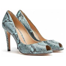 Manolo Blahnik Python High Heels Hellblau