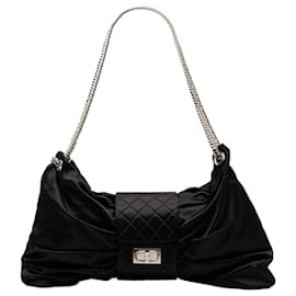 Borsa a Spalla Mademoiselle in Satin Nero Medio con Fiocco Chanel