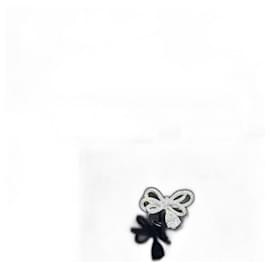 Anello fiocco di diamante Ruban di Chanel in oro 18K 1ct