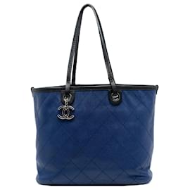 Chanel Blauer gesteppter Kaviar Shopping Fever Tote