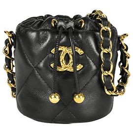 CHANEL Mini Bolsa de Ombro Matelassé com Corrente