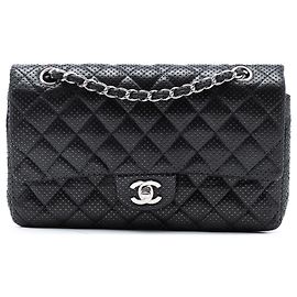 Chanel Nero Medio Classico Perforato in Agnello Doppio Faldone