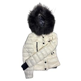 Abrigo Moncler Grenoble con Piel Negra