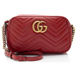 Borsa a tracolla Gucci Matelassé in pelle GG Marmont piccola