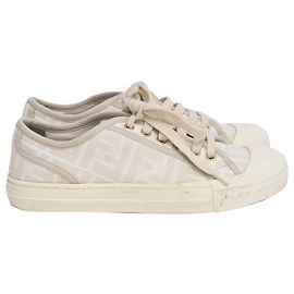 Fendi Domino Niedrigtop-Sneaker aus weißem Canvas