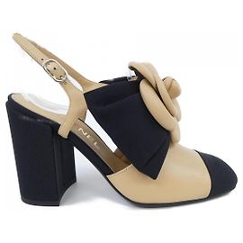Décolleté in pelle di agnello Chanel G45306B14599