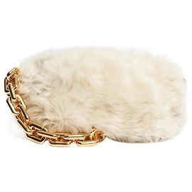 Bottega Veneta Borsa in shearling crema con catena dorata