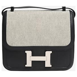 Constance aus schwarzem Leder und Segeltuch - Hermès