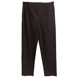 Homme Plissé Issey Miyake Tailored Pleats 1 Hose aus braunem Polyester