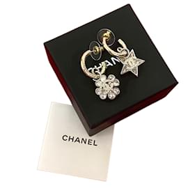 Orecchini stella fiore Coco Mark di Chanel