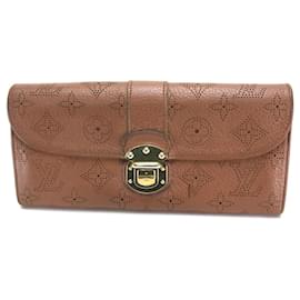 Louis Vuitton Mahina Clutch Amelia Bifold Langbörse