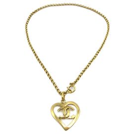 Pendente a cuore CC in metallo di Chanel