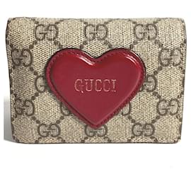 Gucci GG Supreme Heart Logo Kompaktgeldbörse