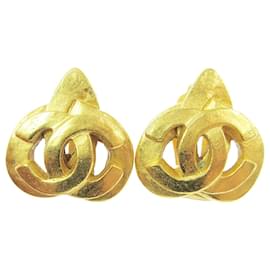 Cuore placcato oro con logo CC di Chanel