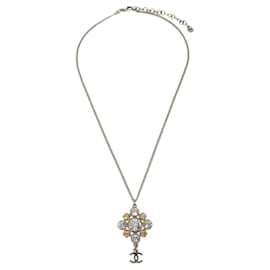 Collana Pendente CC Cluster in Metallo con Cristalli Chanel