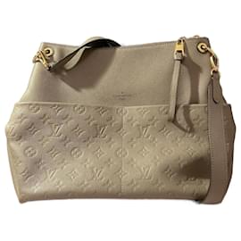 Louis Vuitton Borsa in pelle Maida Hobo