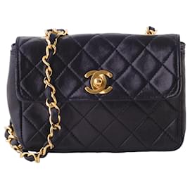 Borsa a tracolla classica vintage Chanel piccola - anni '90