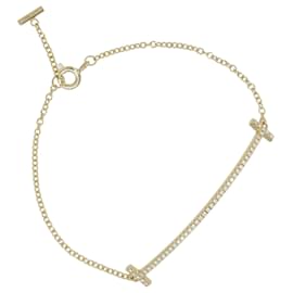 Bracciale charm T Smile Small di Tiffany & Co.