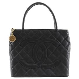 Chanel Matelassé Tote Tasche