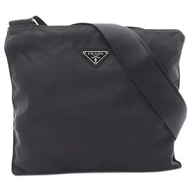 Prada Schultertasche aus schwarzem Re-Nylon
