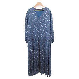 Autre Marque Abito lungo in satin di seta con stampa floreale Drawer