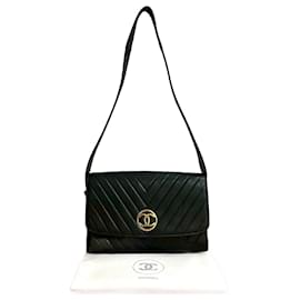 Borsa a Spalla in Pelle di Agnello V Stitch di Chanel