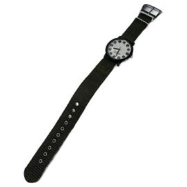 Reloj de cuarzo vintage Jean Paul Gaultier caqui